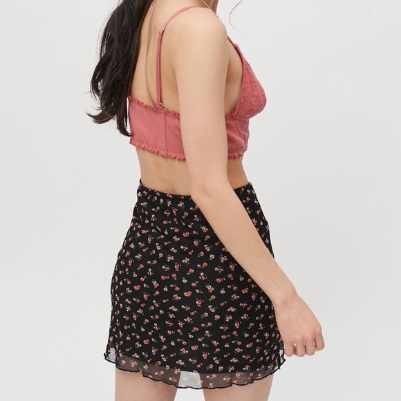 Urban Outfitters Printed Mini Skirt NWT Size S - Picture 3 of 9